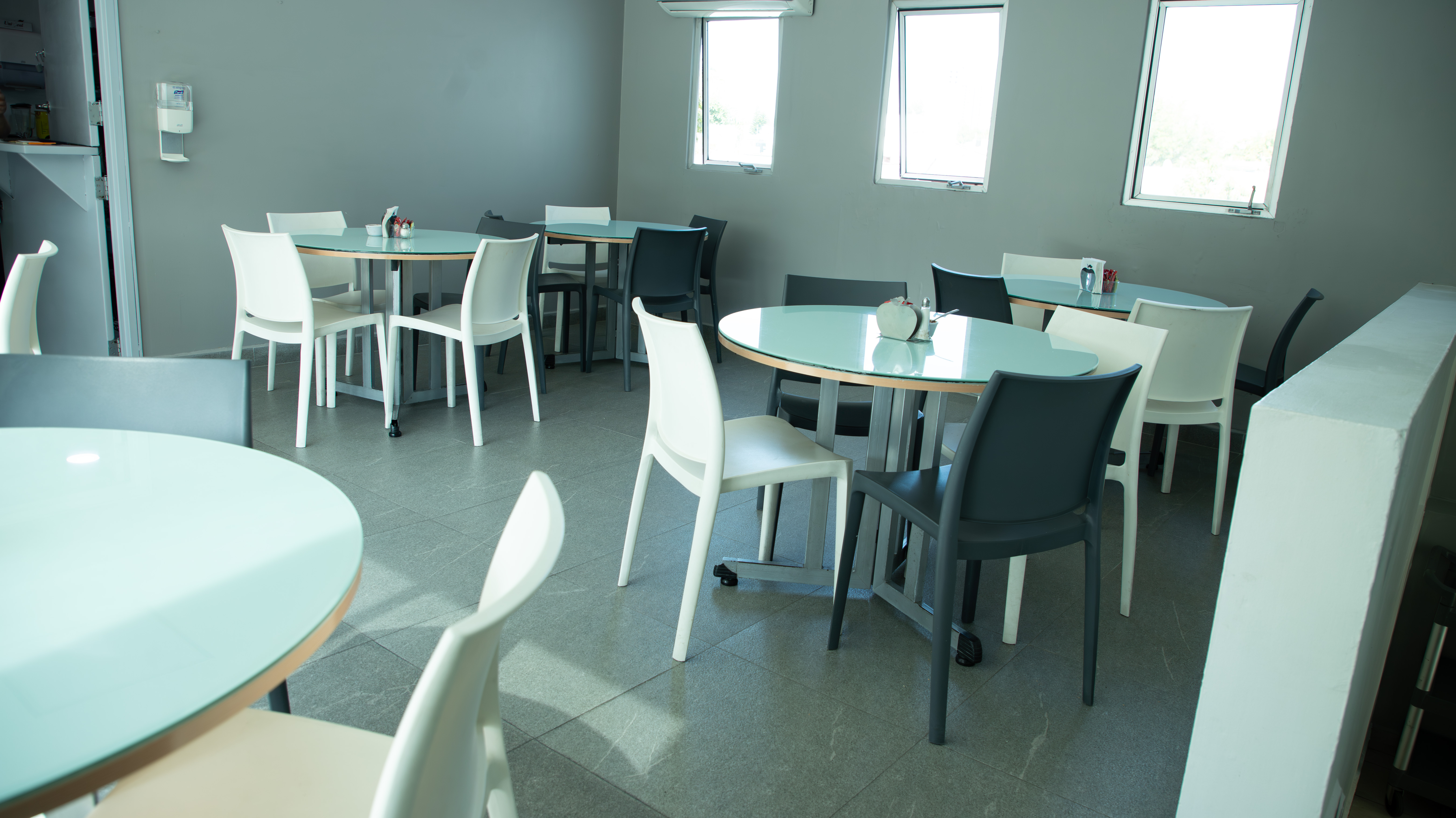 Cafetería y servicio de alimentos